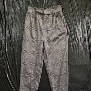 Baggy plaid pants